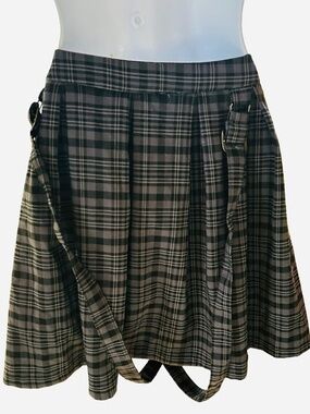 Hot Topic Plaid Pleated Skirt w Crossover Straps